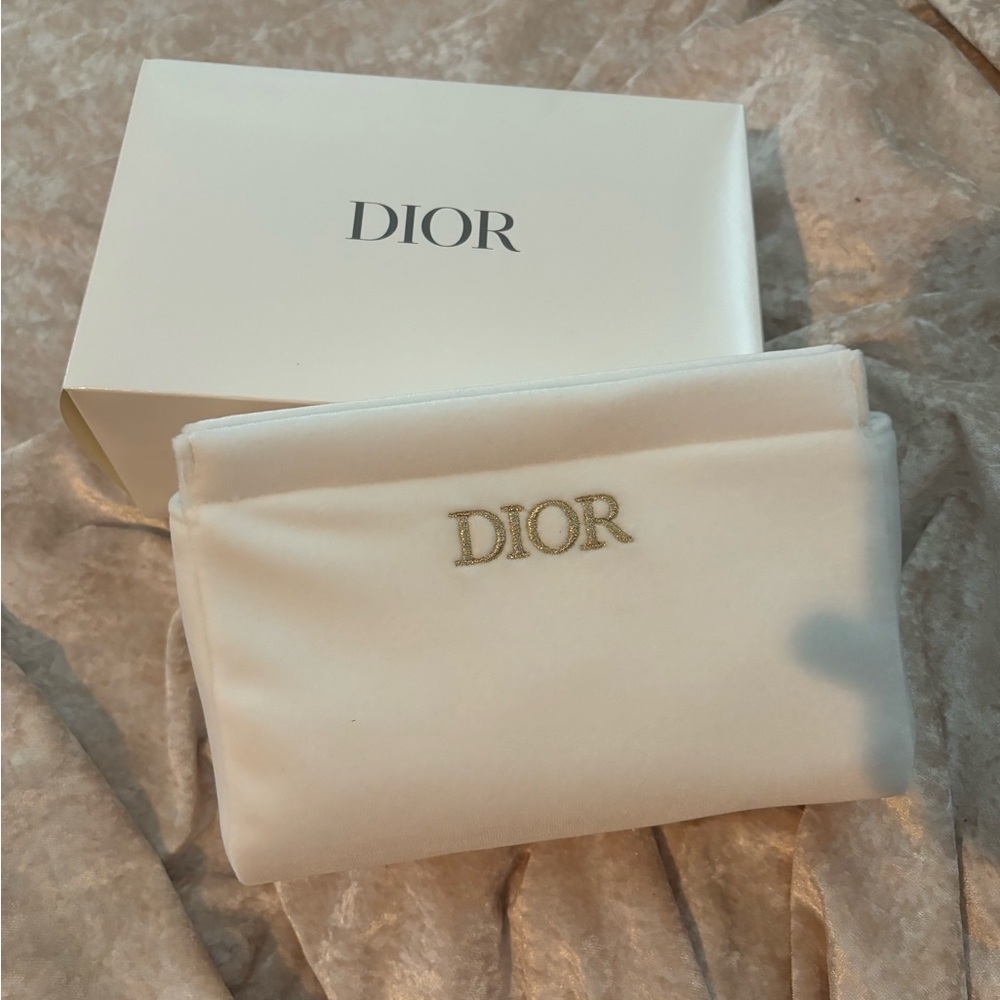 Dior White Pouch Trousse - Picture 1 of 6